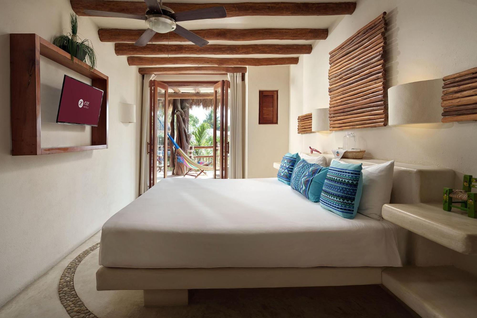 Hotel Exe El Pueblito