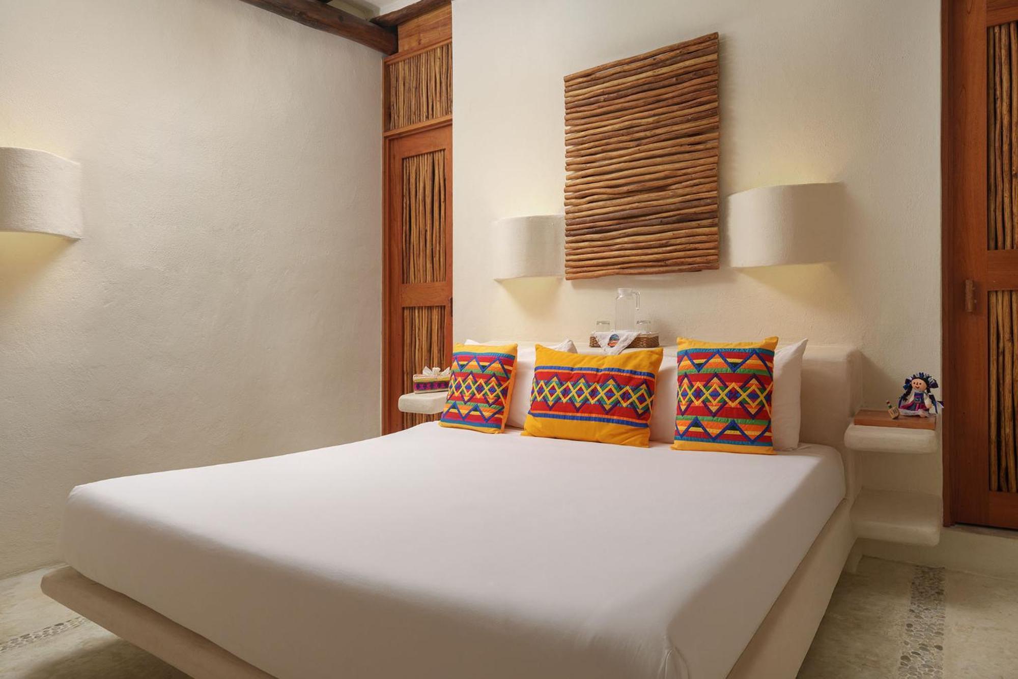 El Pueblito Hotel