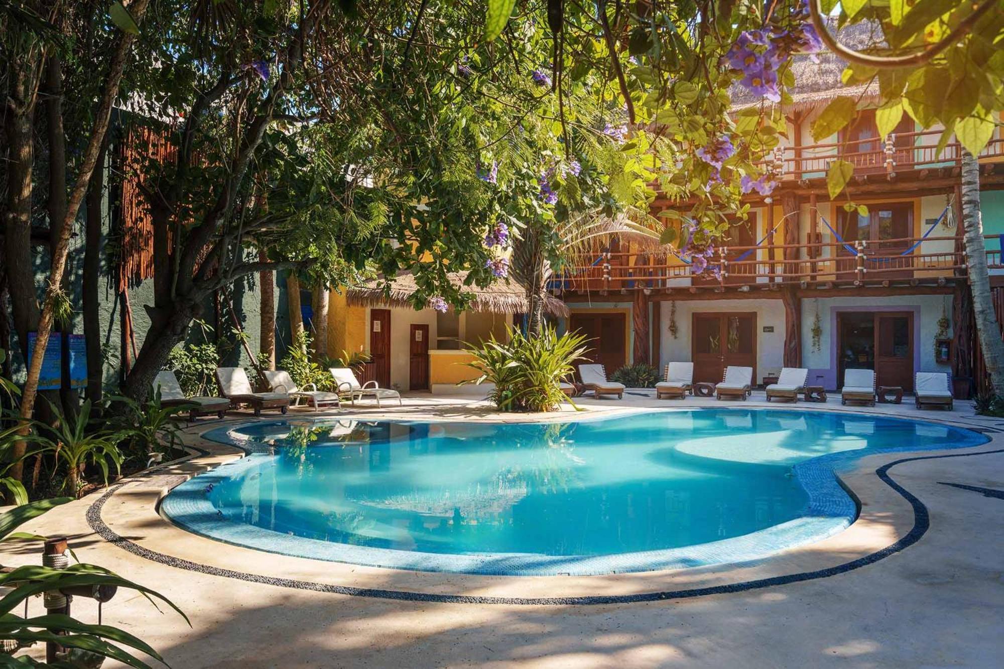 El Pueblito Hotel