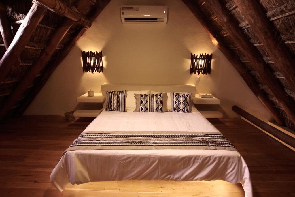 El Pueblito 4*