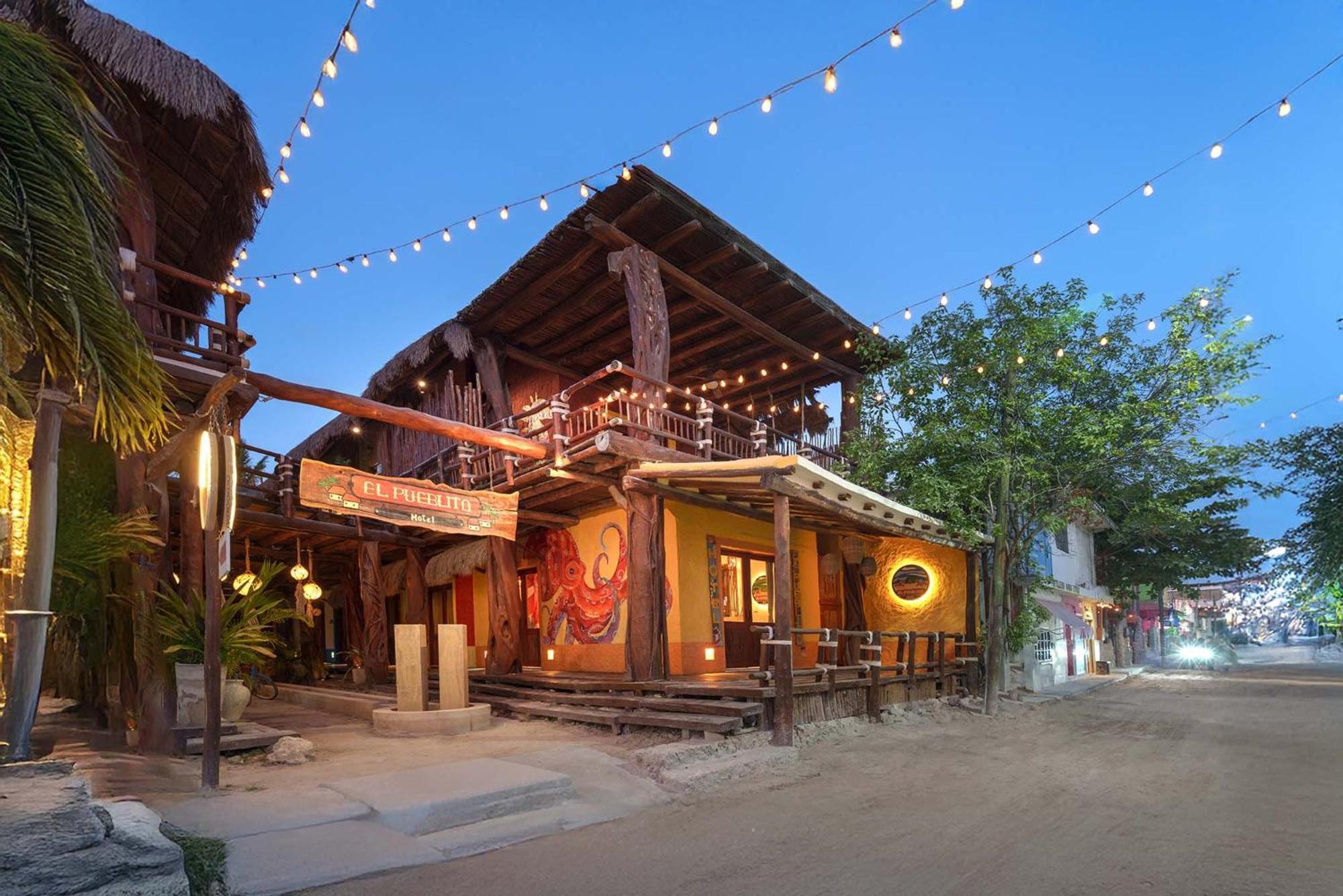 Exe El Pueblito Hotel